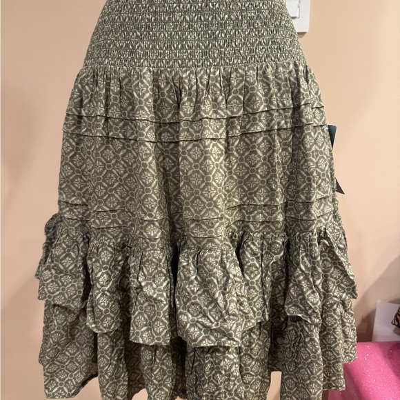 Ralph Lauren olive green New with tag skirt size 12 - Picture 2 of 5